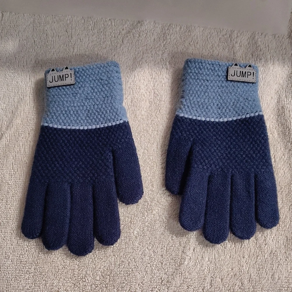 Kid's Blue and Gray Knit Gloves 3 Sets Size 6-10 Youth Boys Or Girls